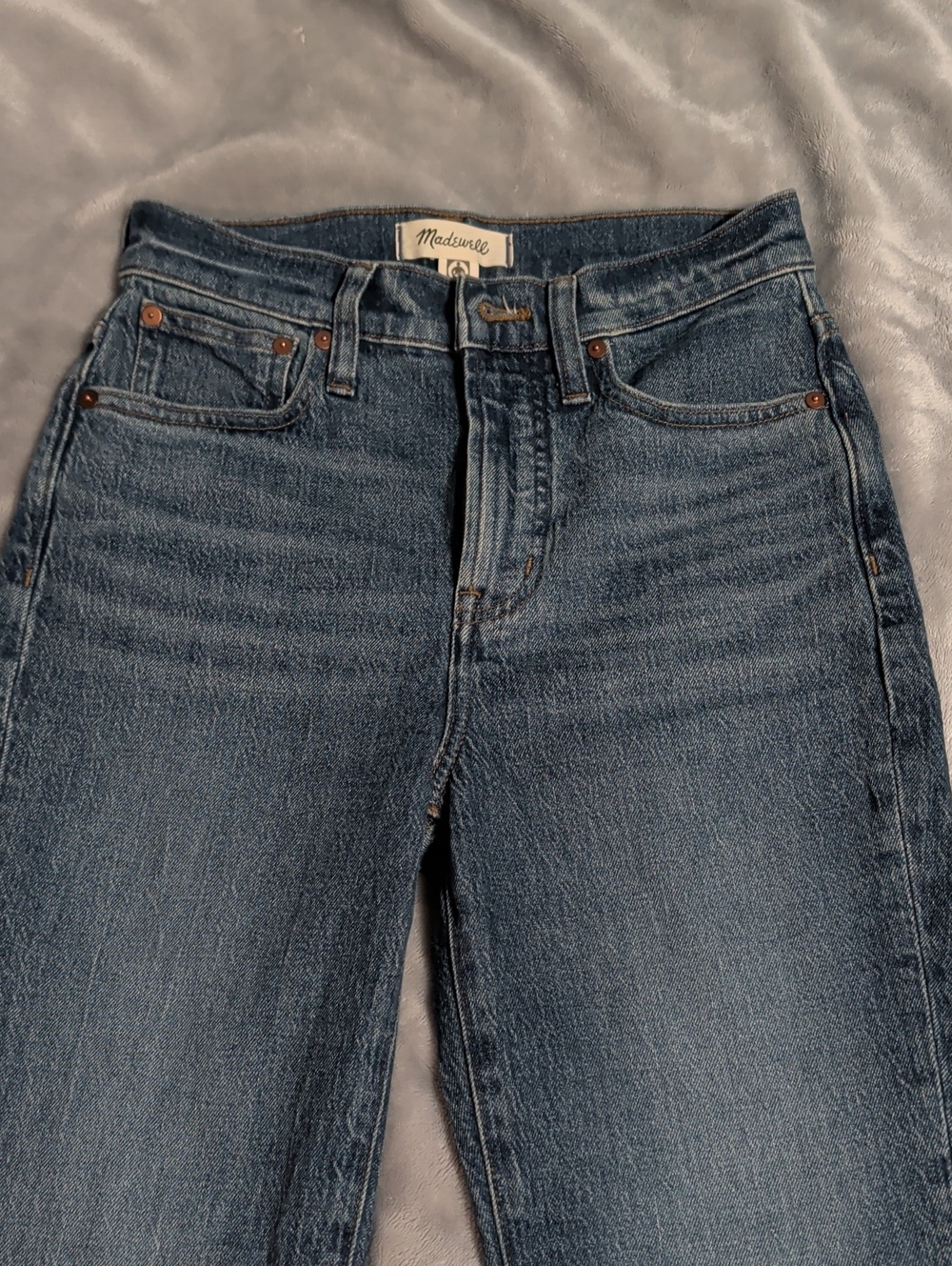 Madewell High-Rise Straight Jeans in Dark Indigo Wash